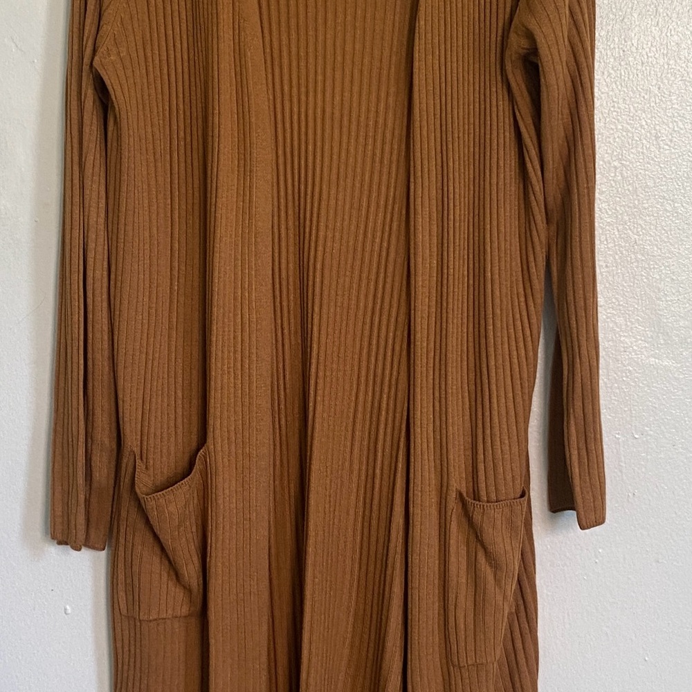 Pink Rose Ribbed Cardigan in Tan